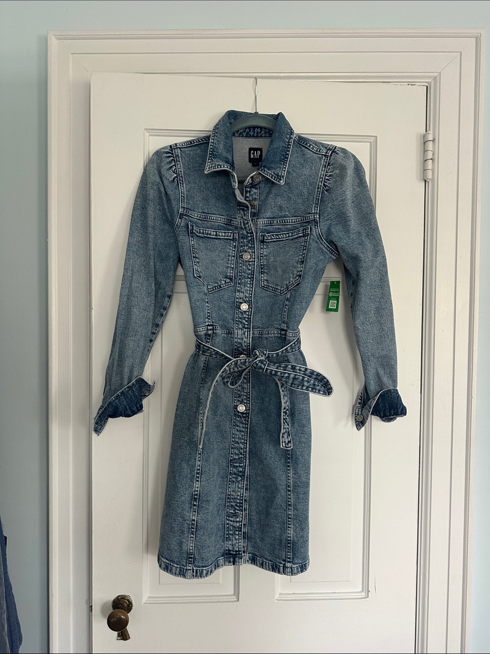 BNWT GAP Women's Blue Denim Shirt Dress with Tie Waist